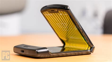 M­o­t­o­r­o­l­a­­n­ı­n­ ­K­a­t­l­a­n­a­b­i­l­i­r­ ­T­e­l­e­f­o­n­u­ ­R­a­z­r­­a­ ­A­i­t­ ­İ­l­k­ ­G­ö­r­s­e­l­ ­O­r­t­a­y­a­ ­Ç­ı­k­t­ı­